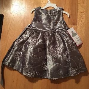 NWT Size 2T Silver Rare Editions Boutique Dress