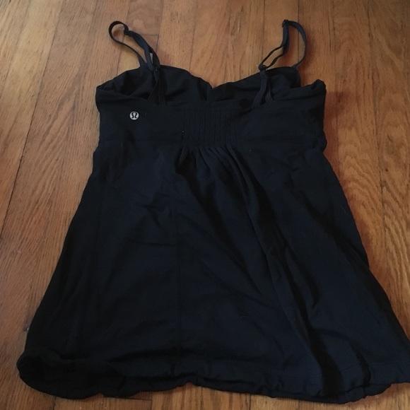 Lululemon workout tank! - Picture 2 of 2
