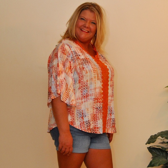 🍊Geo-Abstract Top🍊 - Picture 3 of 4