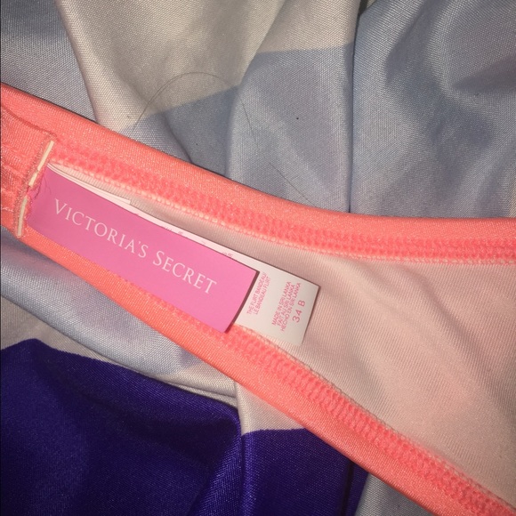 Victoria's Secret bathing suit top size 34b - Picture 2 of 2