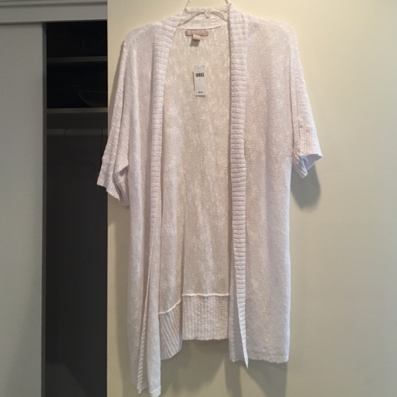 Brand new tags still on white cardigan - Picture 1 of 3
