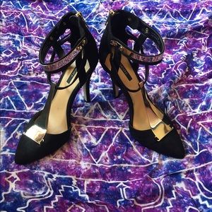 Black and gold forever 21 heels