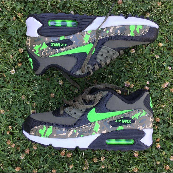 NWOB SZ 6.5y / 8w NIKE AIR MAX 90  💚👟 - Picture 3 of 4