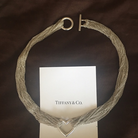*RETIRED* Tiffany & Co. Heart Chain Necklace.