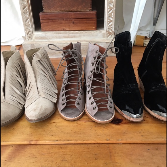 🔥🔥SOLD🔥🔥Free People Lot ✨ 3 Pairs 7.5 ✨