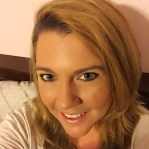 Meet your Posher, Caitlin