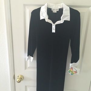 NEW black velvet dress 💙white satin collar💜