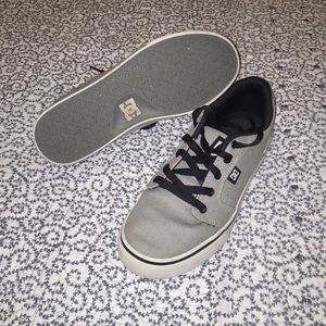 DC shoes