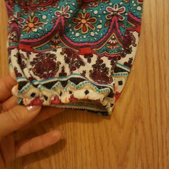 Super cute multi-patterned pants - Picture 3 of 4
