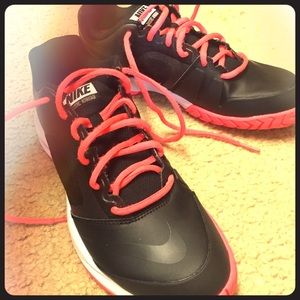 Nike tennis shoes