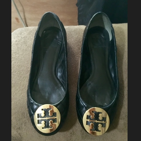 SOLD! Tory Burch Reva quilted ballerina - Picture 2 of 4