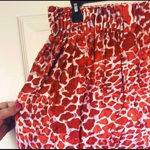 H&M leopard mini/midi skirt with pockets. L -XXL