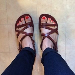 ✨NWOT brown leather sandals✨