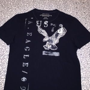 American Eagle tshirt