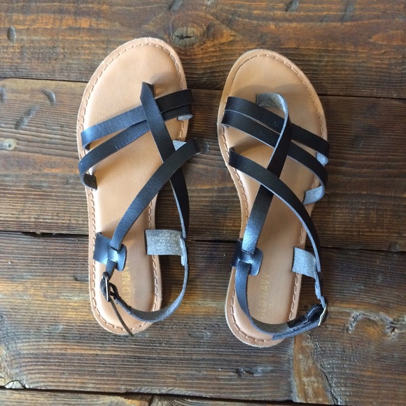 ✨black sandals✨ - Picture 2 of 3