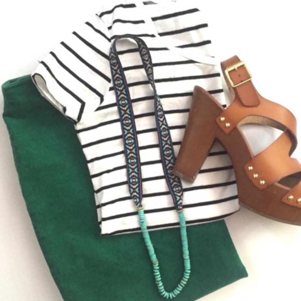 Old Navy Kelly green corduroy pencil skirt Sz8