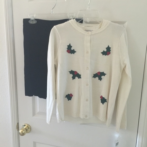NEW 3-pc 🎄sweater set ❤️ black velvet skirt❤️