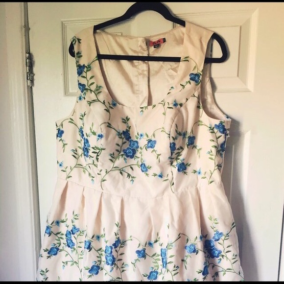 Chi Chi London - Modcloth cream with blue dress 22
