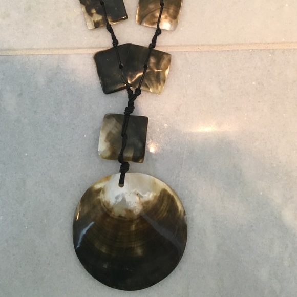 Mother of Pearl Adjustable Statement Necklace - Picture 3 of 4