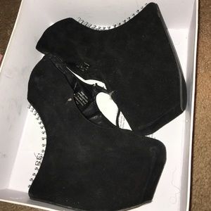 Jeffrey Campbell Heeless Platform