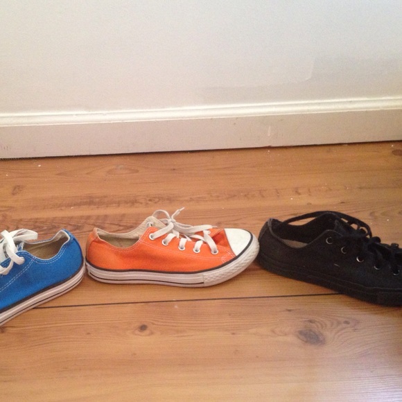 Converse - Picture 2 of 2