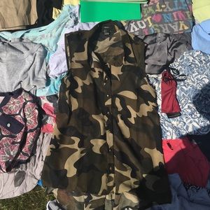 High low sleeveless camouflage top