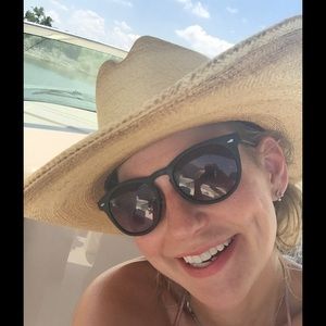 Meet your Posher, Natalie