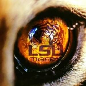 Meet your Posher, Dee dee