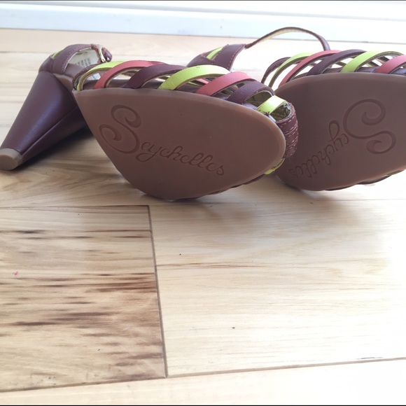 Seychelles Never Worn Heels in Cognac Leather - Picture 3 of 4