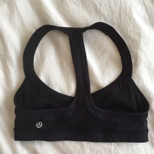 Lululemon sports bra black