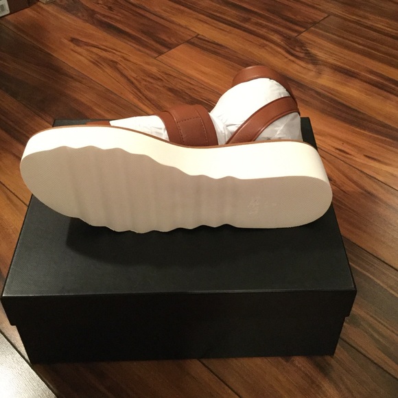 COACH PLATT FLATFORM SANDALS - Picture 4 of 4