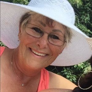 Meet your Posher, Cathy