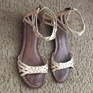 American eagle sandals