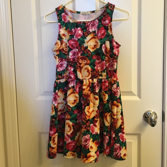 Sleeveless Floral Dress