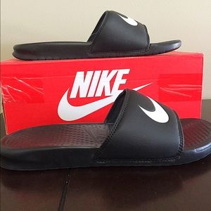 Men's Nike Bennassi Swosh Sandals