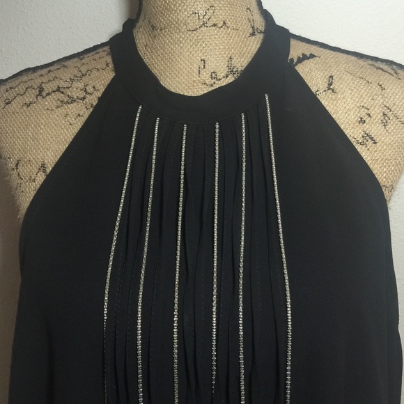 Cute Sleeveless Fringe Blouse - Picture 3 of 3
