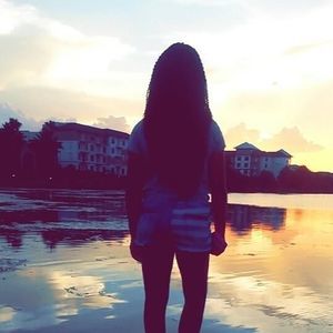 Meet your Posher, Samantha