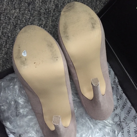 Shoemint Molly - Picture 2 of 2