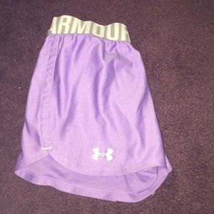 under armor shorts(heat gear)