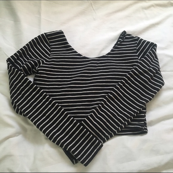 Black and white American Apparel crop top