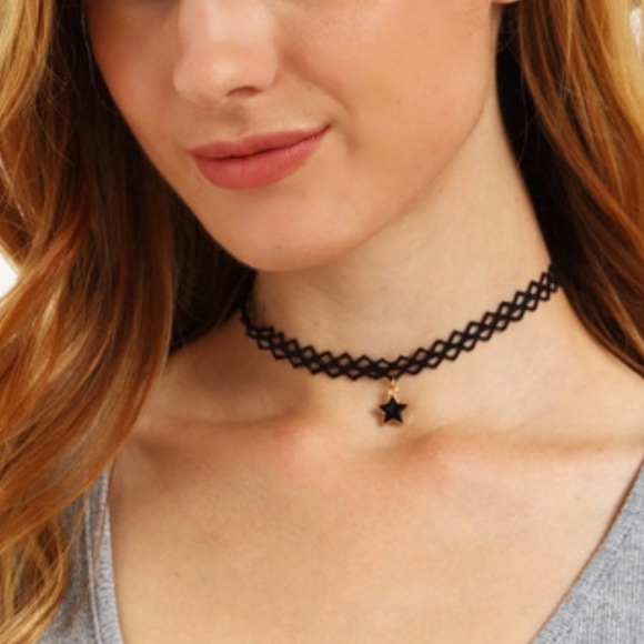 Star pendant lace choker. Price firm. - Picture 2 of 3