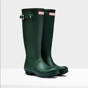 Unworn Green Hunter boots