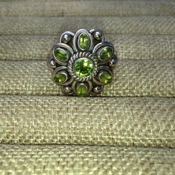 Sterling Silver Peridot Gemstone Ring. Stunning!