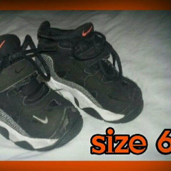 Toddler Nike... Size 6C.....