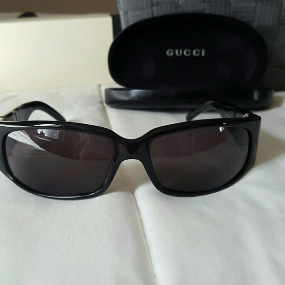 Gucci sunglasses - Picture 2 of 4
