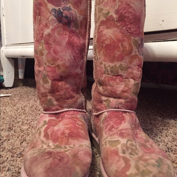 Floral Uggs