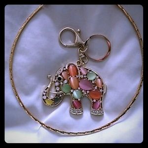 ELEPHANT KEYCHAIN