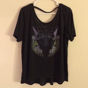 black printed tee