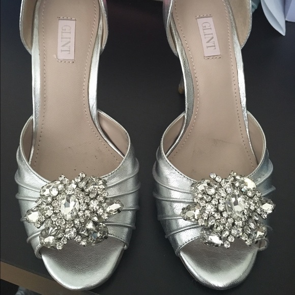 Selling my beautiful 1 time worm wedding shoes.