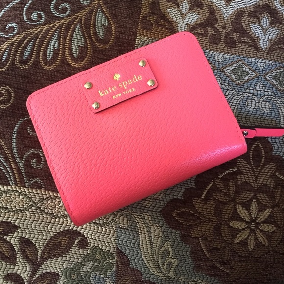 Small HOT PINK Kate Spade Wallet